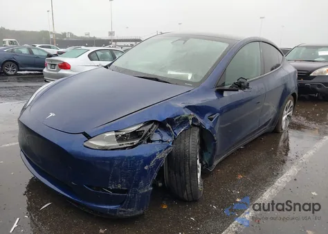 2023 Tesla Model Y Awd/Long Range Dual Motor All-Wheel Drive from USA, damaged, VIN 7SAYGAEE0PF882228